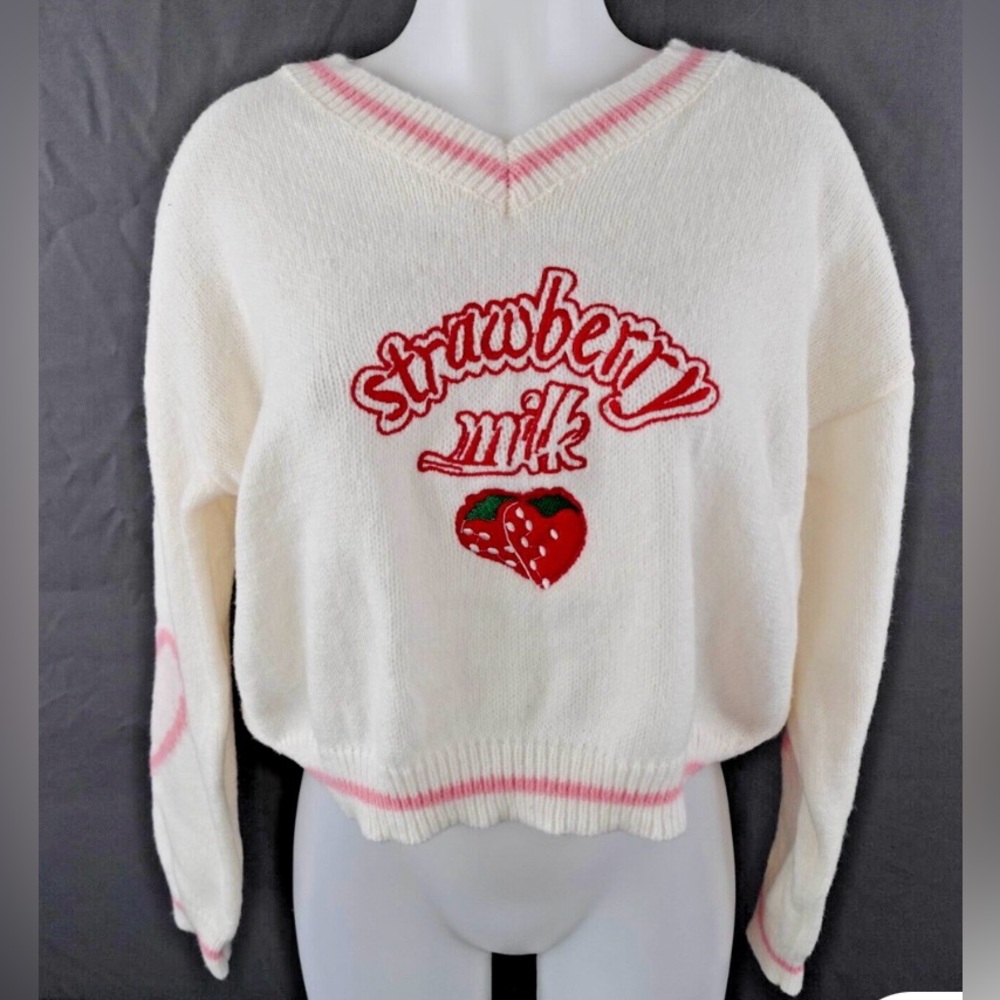 Romwe Cropped Sweater / Strawberry Milk Pullovet